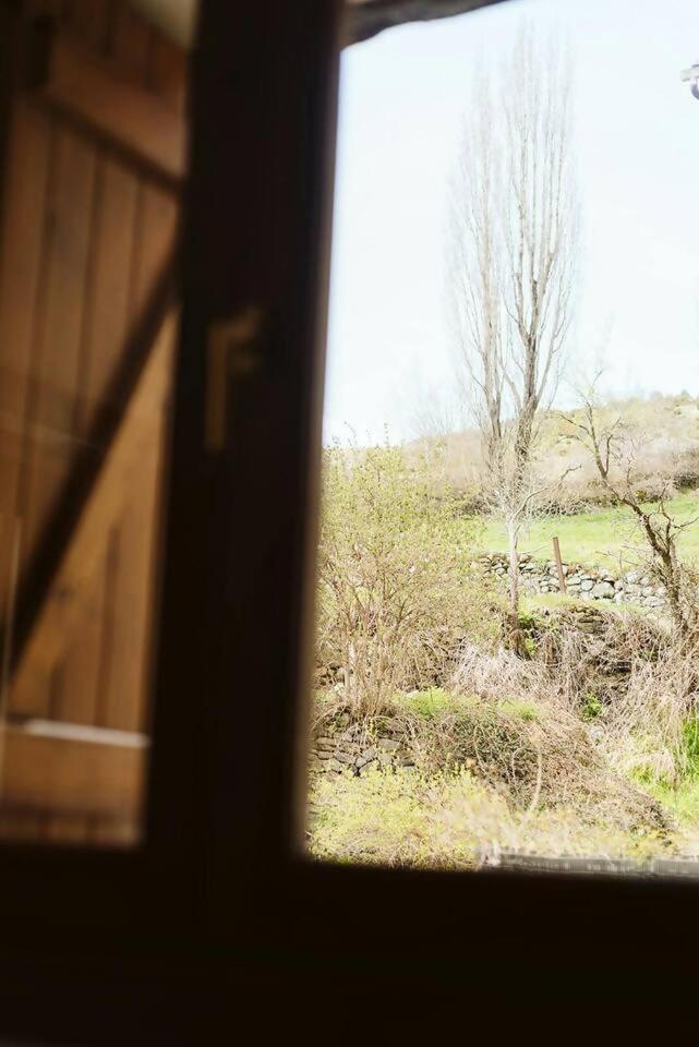Cantal Sallent De Gallego Sencillo Y Acogedor Zewnętrze zdjęcie
